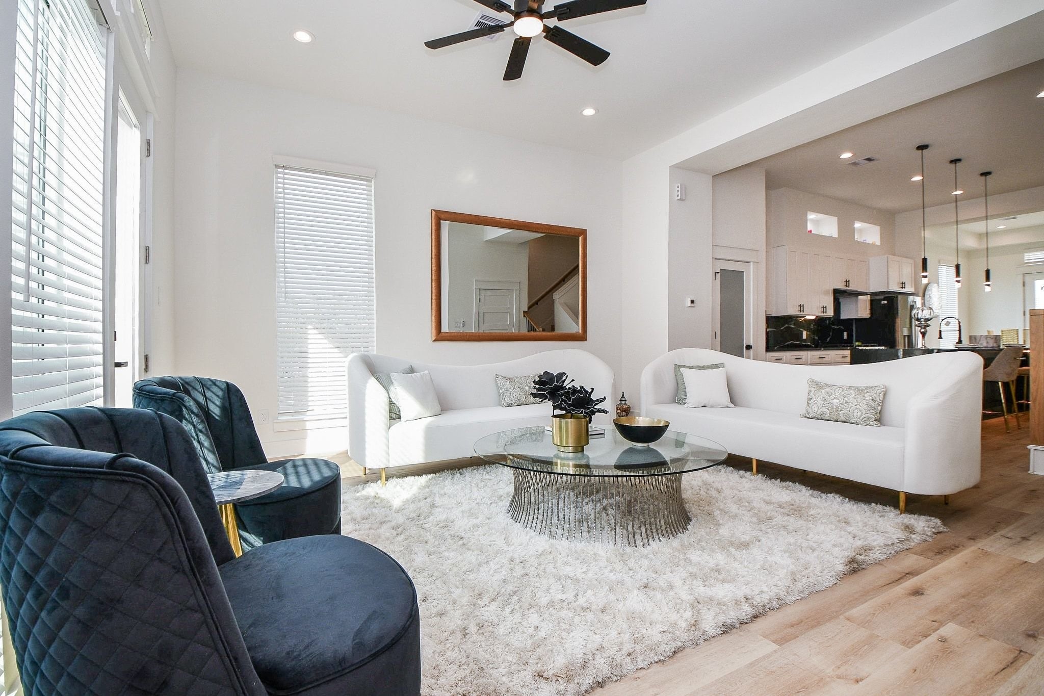 5611 Val Verde Street, Unit A Houston, TX 77057 - Photo 27 of 31 a living room with furniture and a large window