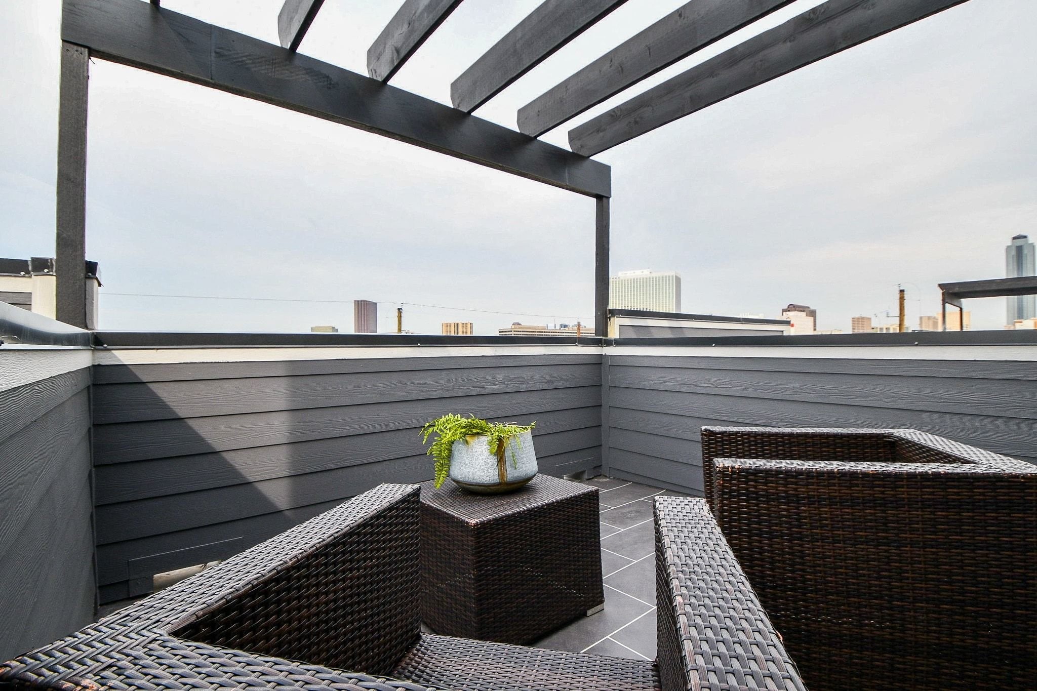 5611 Val Verde Street, Unit A Houston, TX 77057 - Photo 31 of 31 a view of sitting space and city view