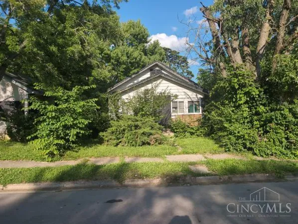 $1 | 916 Leland Avenue, Dayton, OH 45402