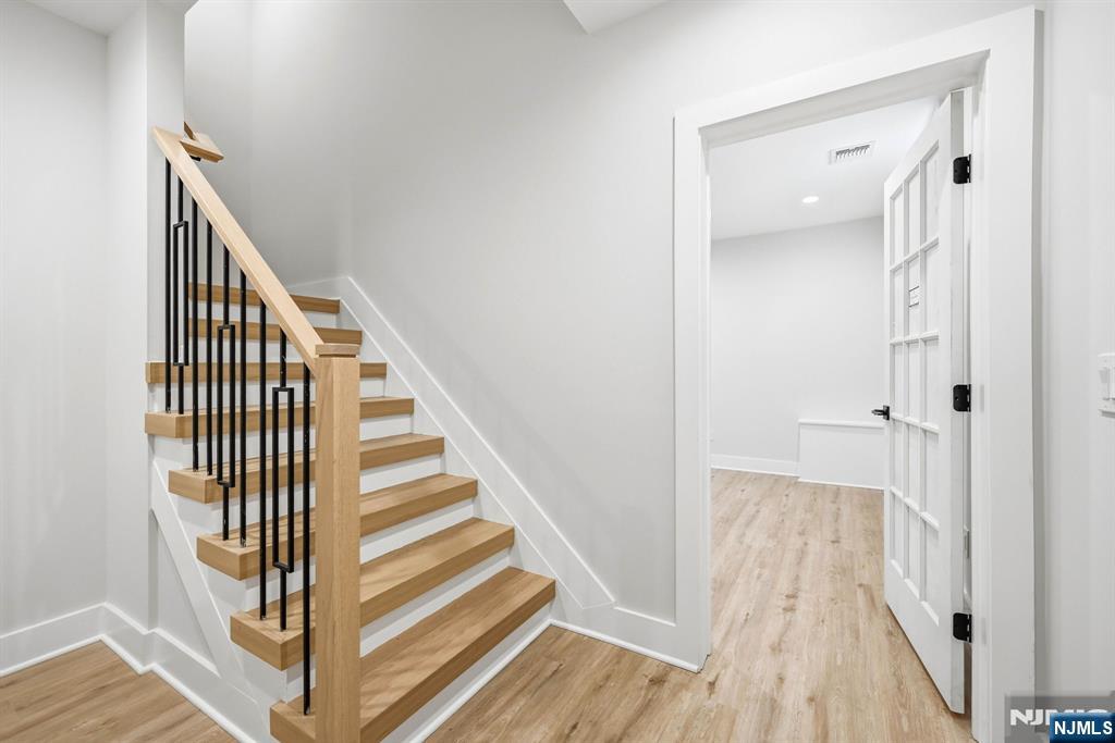 11 Rale Terrace Livingston, NJ 07039 - Photo 25 of 30