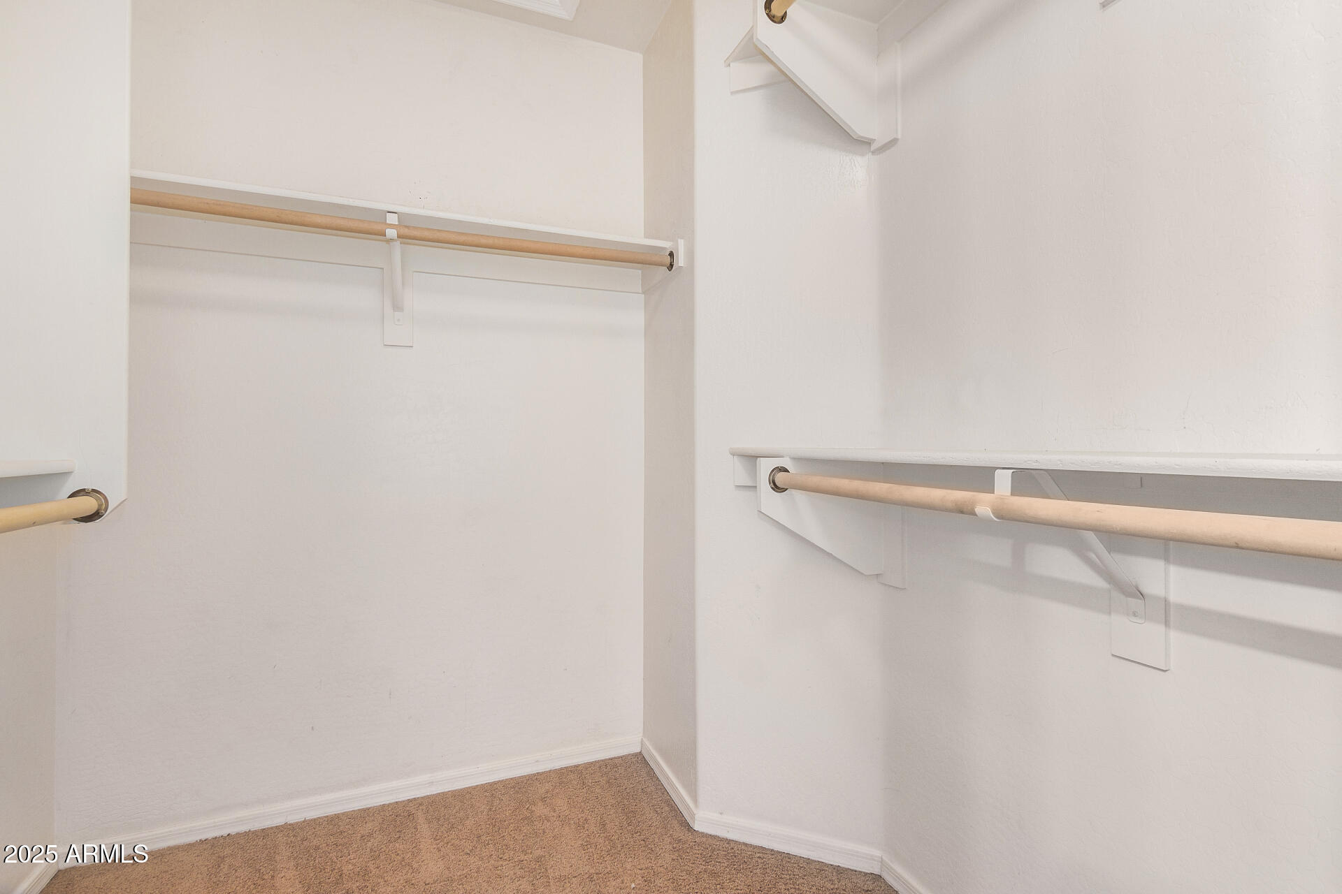 1514 West Lynne Avenue Phoenix, AZ 85041 - Photo 20 of 31 21 - Lynne