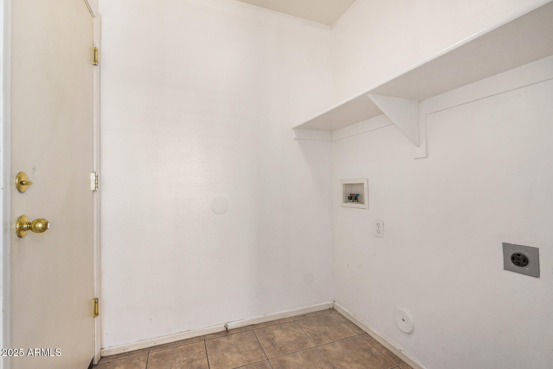 1514 West Lynne Avenue Phoenix, AZ 85041 - Photo 26 of 31 27 - Lynne