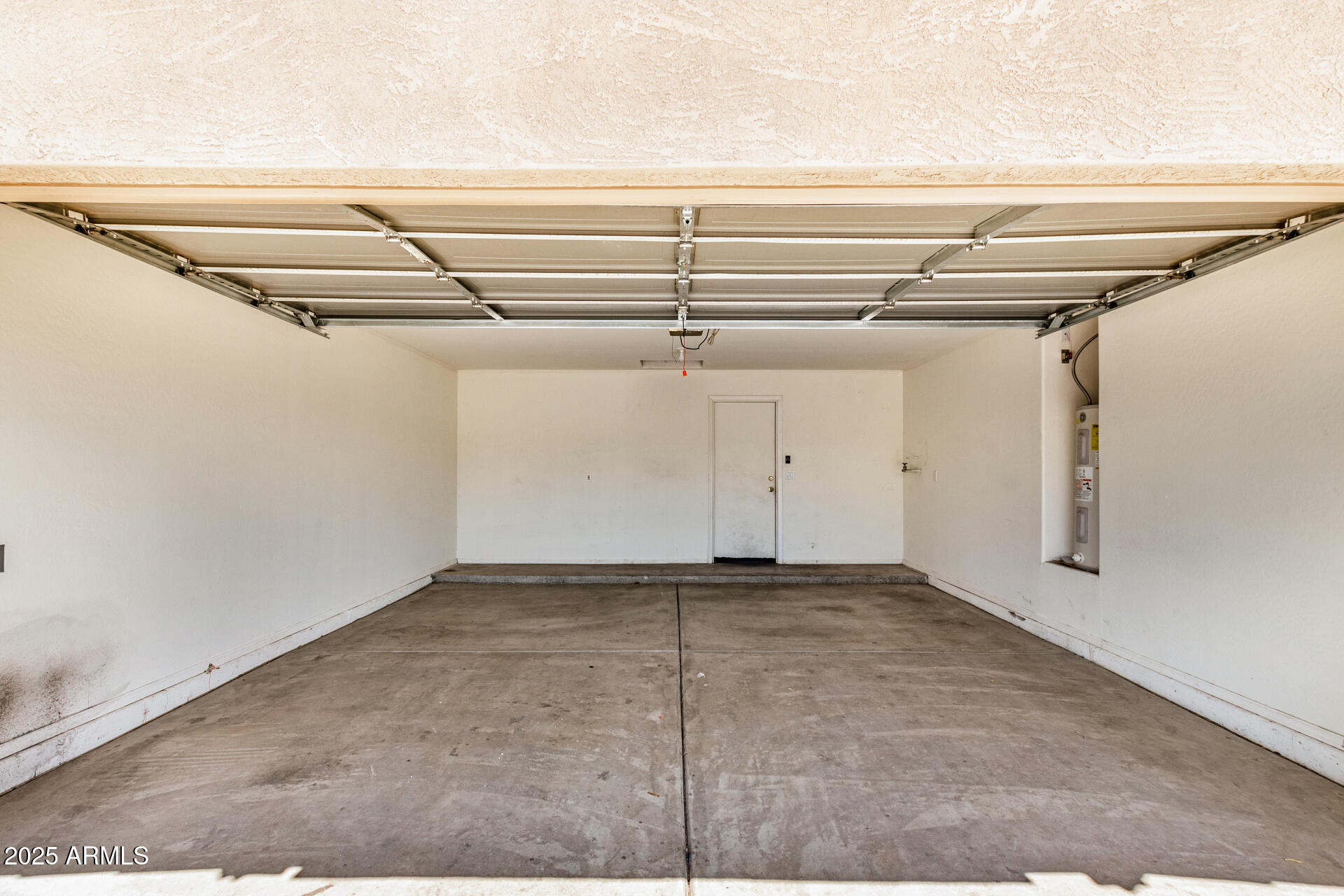 1514 West Lynne Avenue Phoenix, AZ 85041 - Photo 27 of 31 28 - Lynne