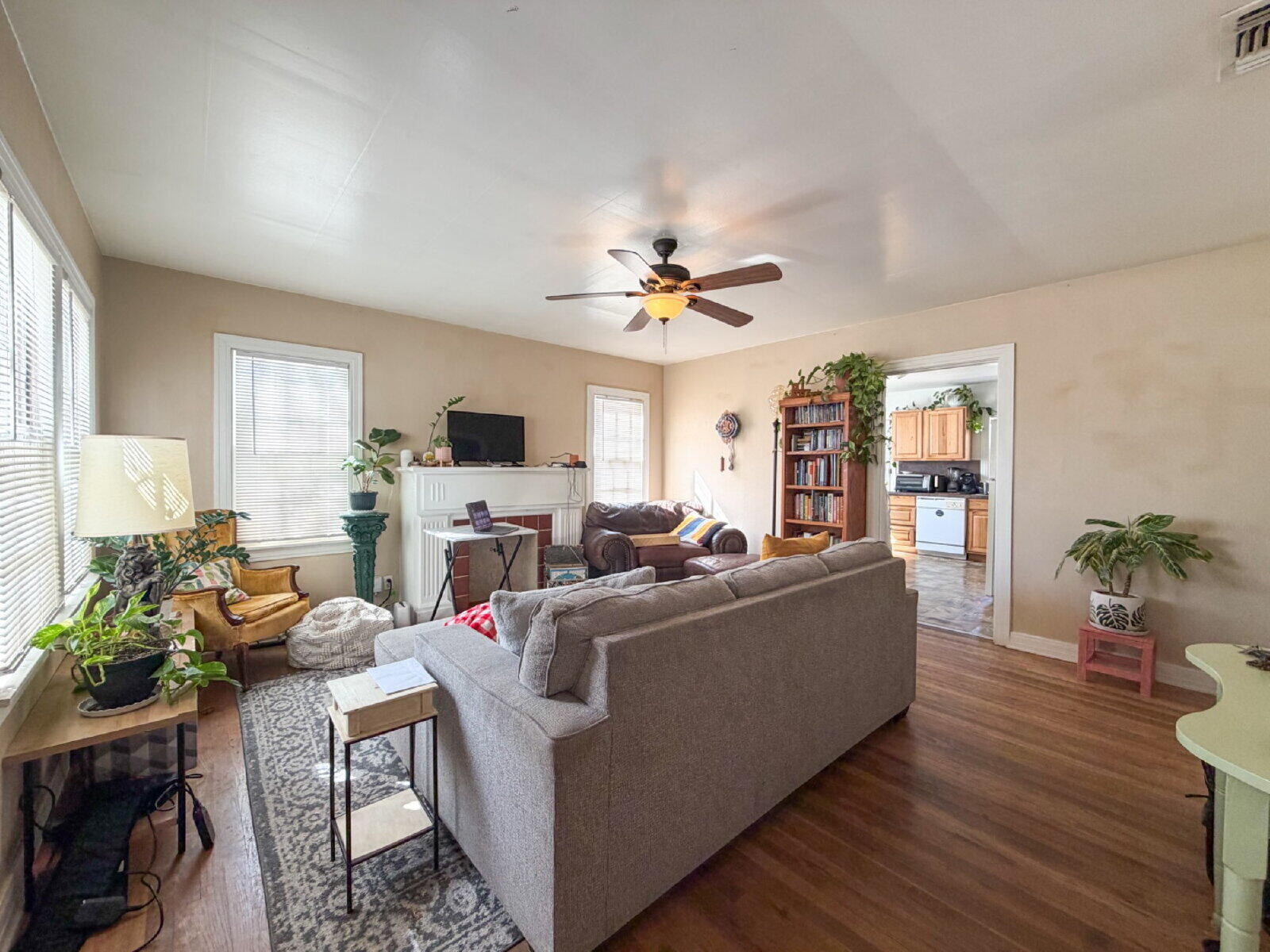 2516 30th Street Lubbock, TX 79410 - Photo 2 of 11 2