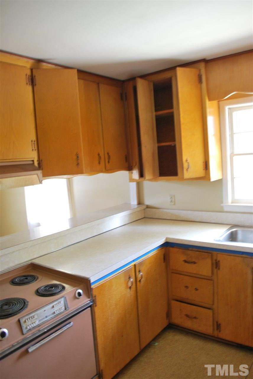 310 Loop Road Garner, NC 27529 - Photo 5 of 12
