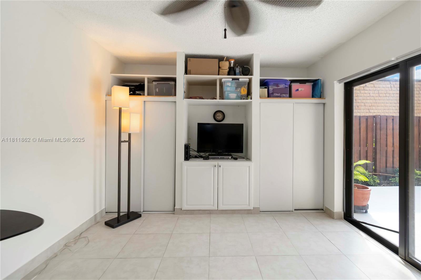 3003 30th Lane Greenacres, FL 33463 - Photo 10 of 31