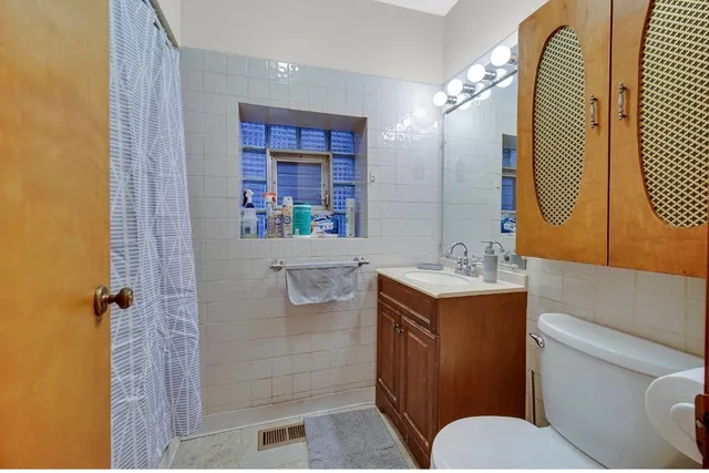 $399,900 | 3329 South Racine Avenue, Chicago, IL 60608