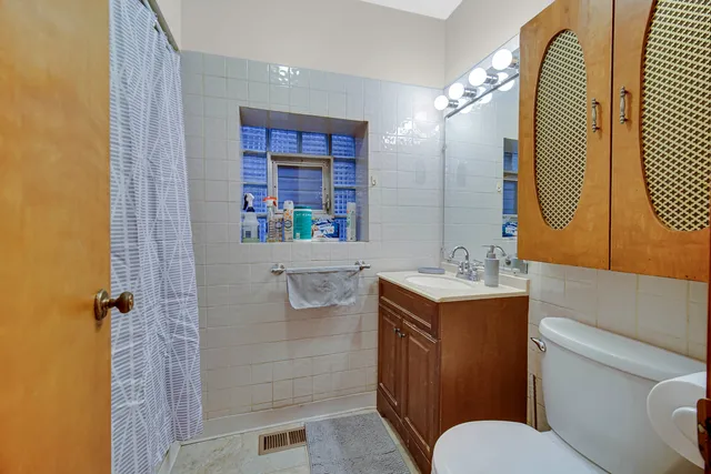 $399,900 | 3329 South Racine Avenue, Chicago, IL 60608