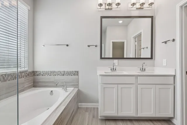 $301,670 | 700 Topwater Trail, Kemah, TX 77565