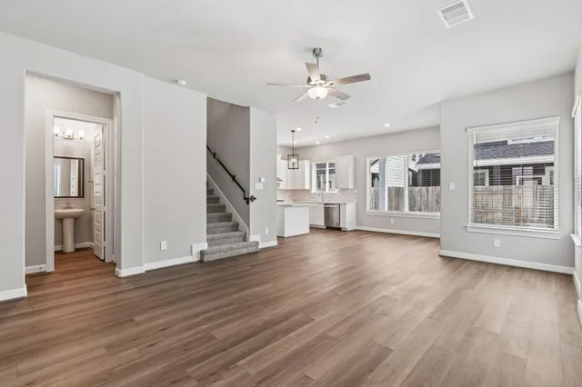 $301,670 | 700 Topwater Trail, Kemah, TX 77565