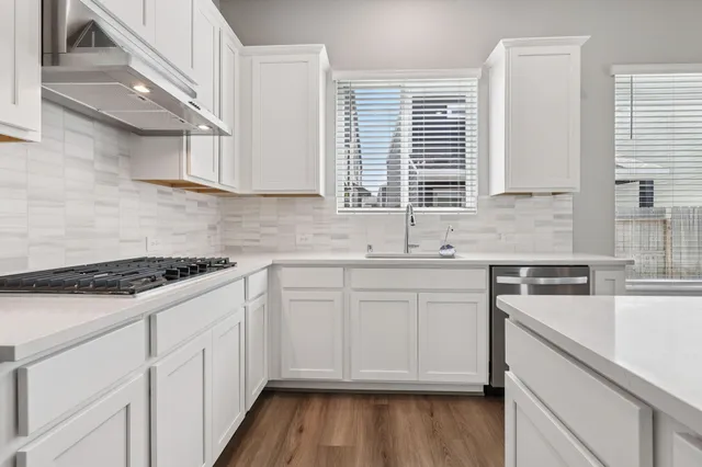 $301,670 | 700 Topwater Trail, Kemah, TX 77565