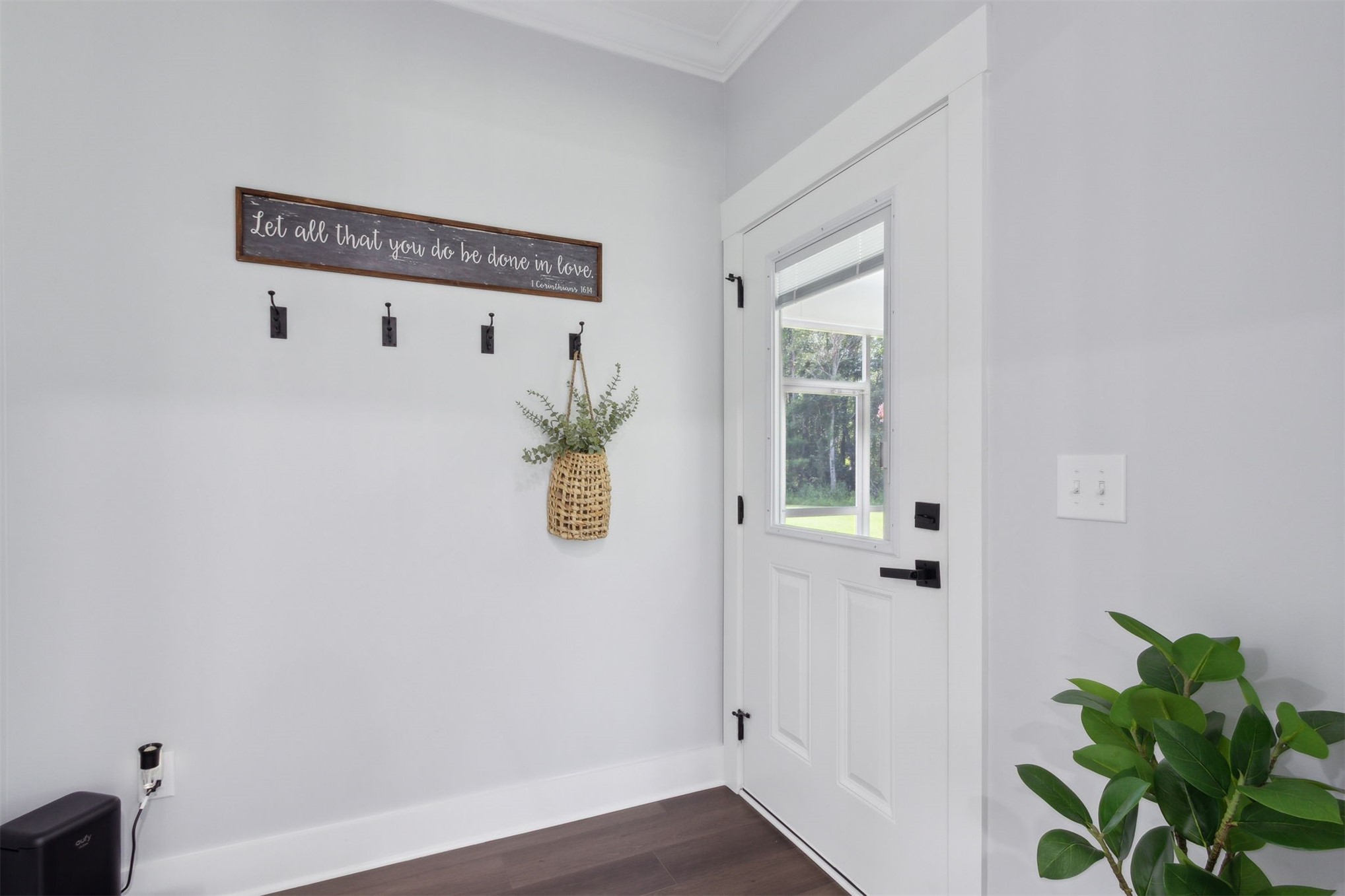 15550 County Road 108 Hilliard, FL 32046 - Photo 31 of 64 a view of an entryway with wooden floor