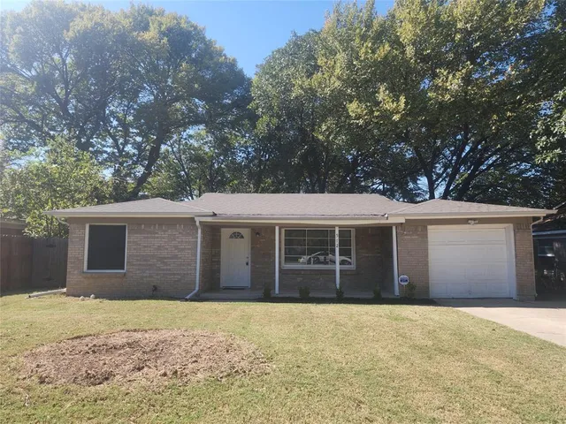 $2,050 | 532 South Judd Street, White Settlement, TX 76108