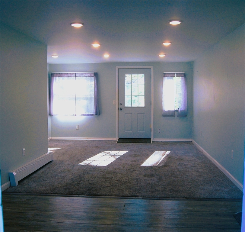 9 Harding Street Leicester, MA 01611 - Photo 8 of 28