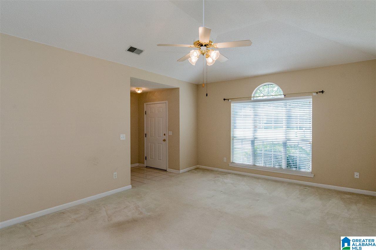 102 Stone Hill Circle Pelham, AL 35124 - Photo 5 of 29