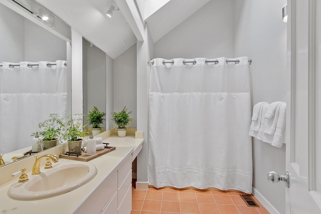 6 Breezy Point Road Acton, MA 01720 - Photo 25 of 42