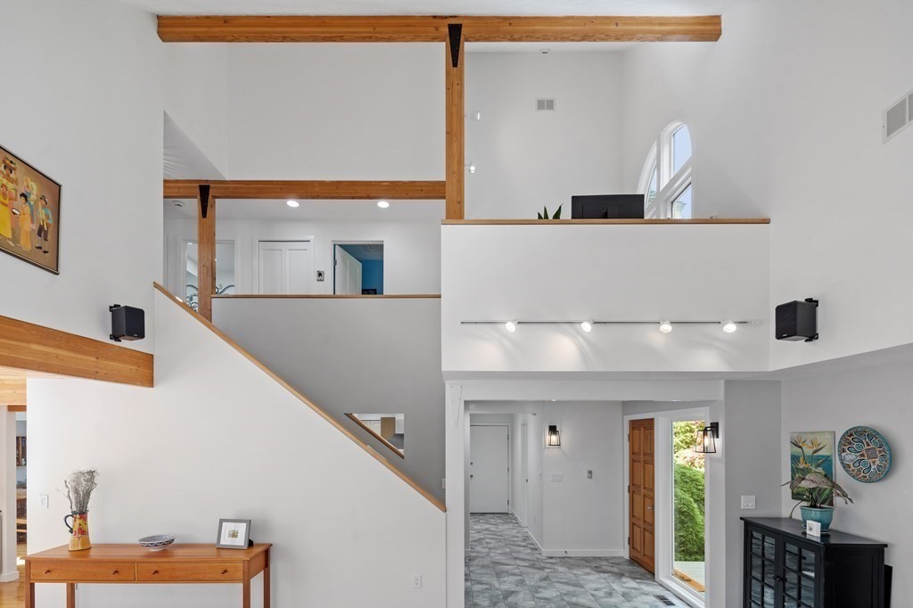 6 Breezy Point Road Acton, MA 01720 - Photo 4 of 42