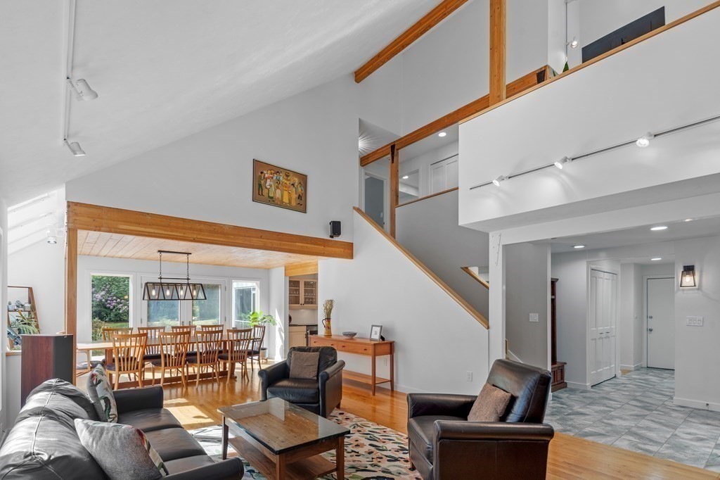 6 Breezy Point Road Acton, MA 01720 - Photo 8 of 42