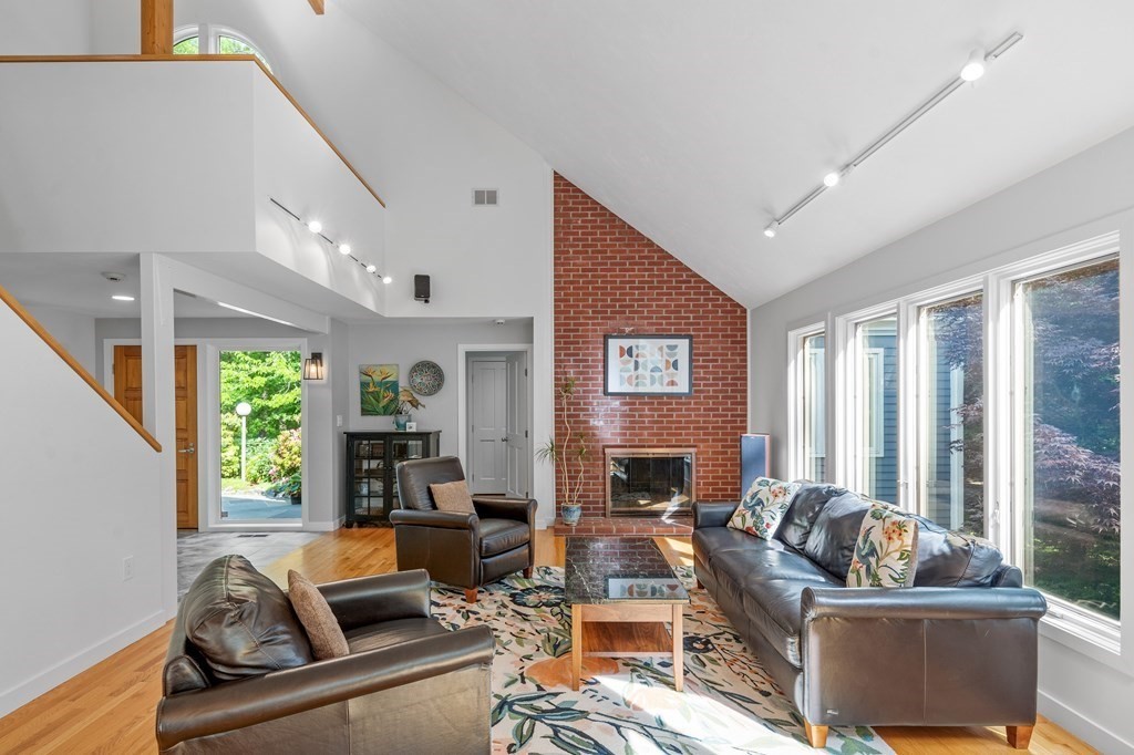 6 Breezy Point Road Acton, MA 01720 - Photo 9 of 42