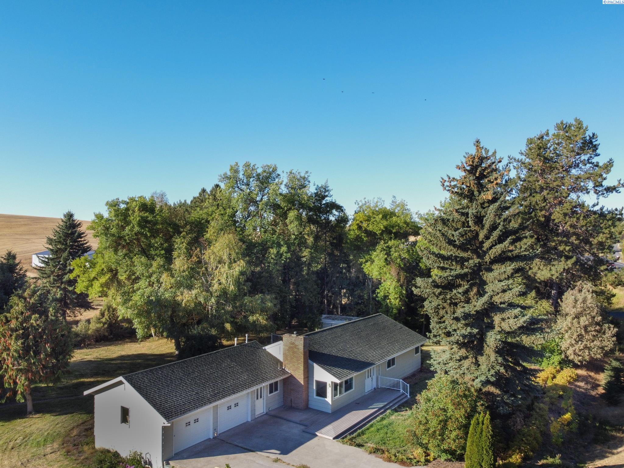 331 Highway 27 Pullman, WA 99163 - Photo 1 of 18 Gallery Image 1