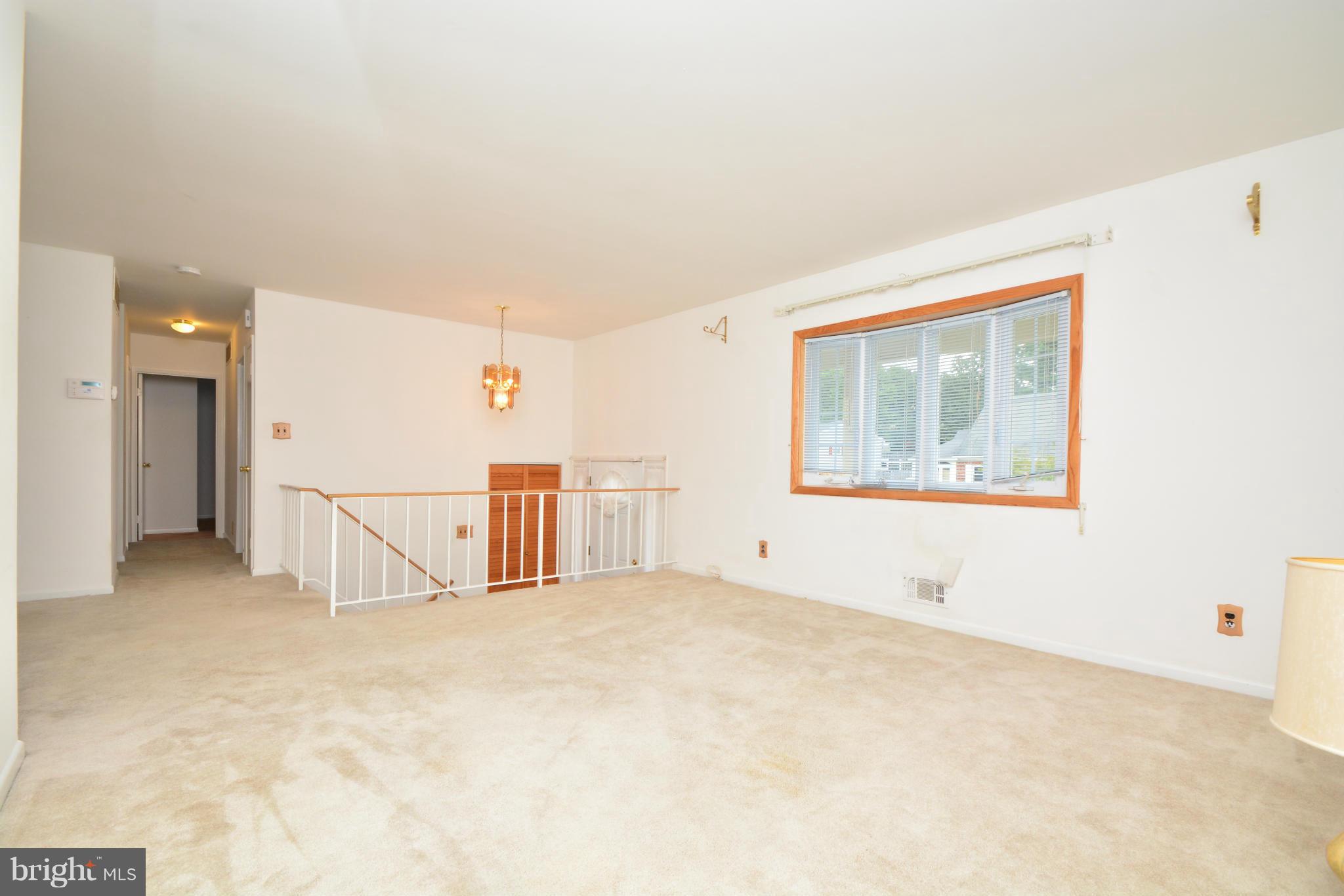 410 Carrollwood Road Baltimore, MD 21220 - Photo 3 of 30 Living Room