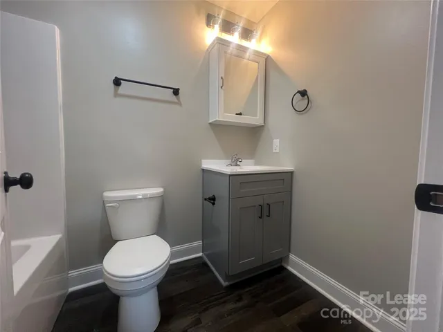 $1,575 | 2775 South US 321 Highway, Newton, NC 28658