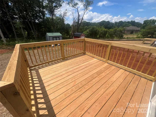 $1,575 | 2775 South US 321 Highway, Newton, NC 28658