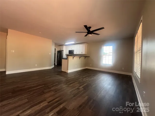 $1,575 | 2775 South US 321 Highway, Newton, NC 28658