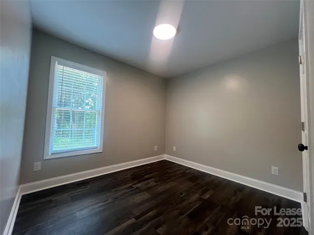 $1,575 | 2775 South US 321 Highway, Newton, NC 28658