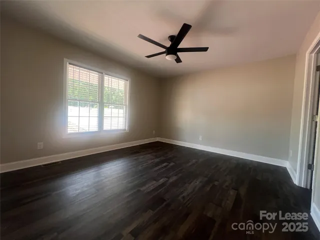 $1,575 | 2775 South US 321 Highway, Newton, NC 28658