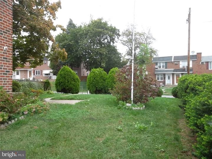 1925 Carter Road Folcroft, PA 19032 - Photo 8 of 25 a view of a back yard