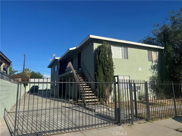 $719,999 | 38721 5th Street East, Unit 14, Palmdale, CA 93550
