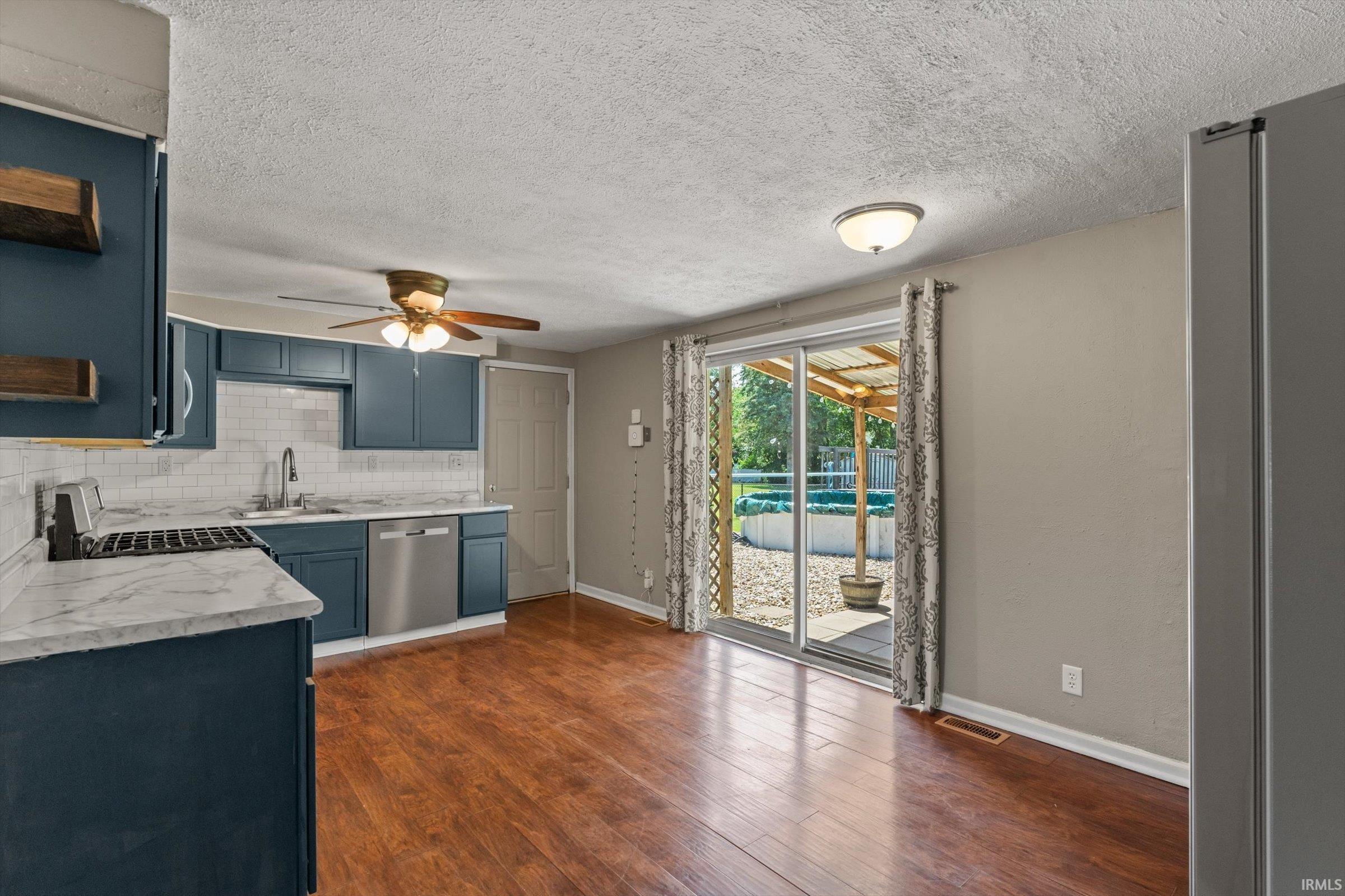 14666 Mill Valley Lane Granger, IN 46530 - Photo 10 of 39