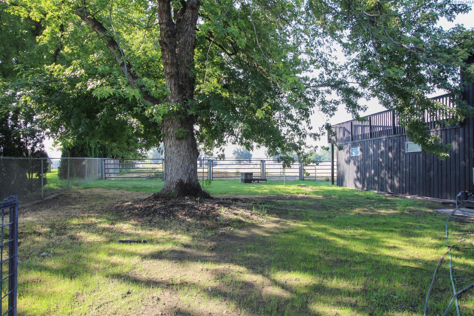 220709 East Game Farm Road Kennewick, WA 99337 - Photo 39 of 47 Gallery Image 39