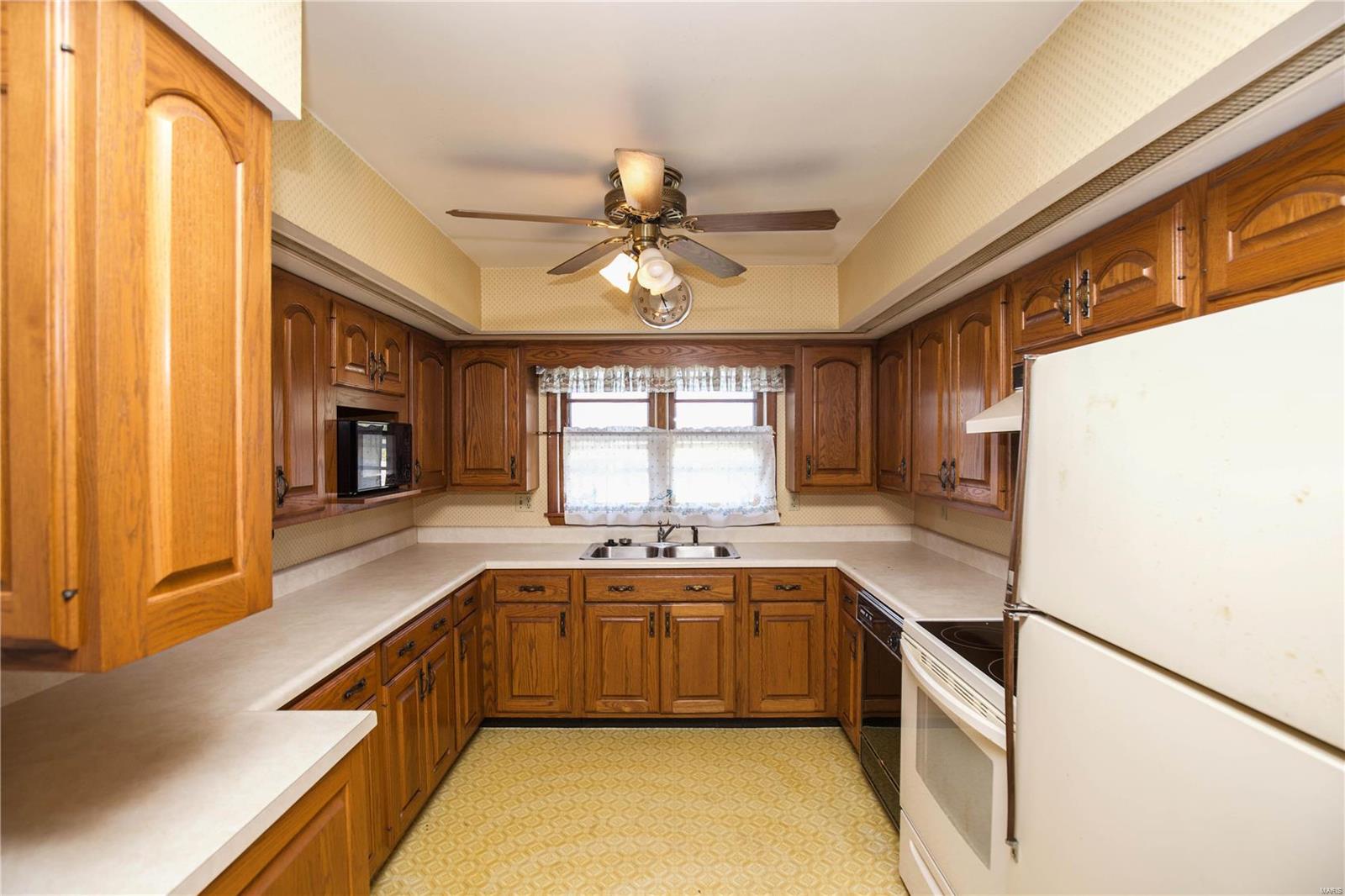 273 Jungermann Road St. Peters, MO 63376 - Photo 15 of 35