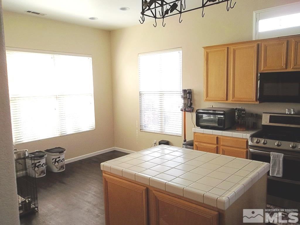 1598 Rio Grande Drive Reno, NV 89521 - Photo 5 of 25 Photo 5