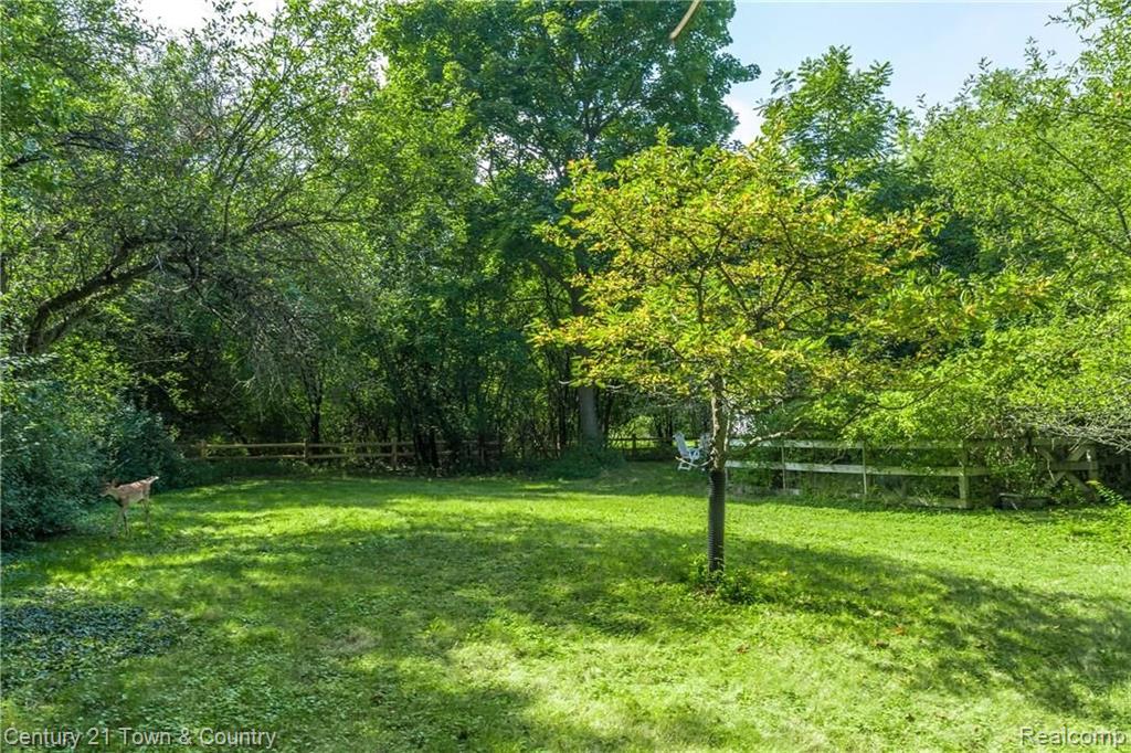 4100 Beach Road Troy, MI 48098 - Photo 50 of 54