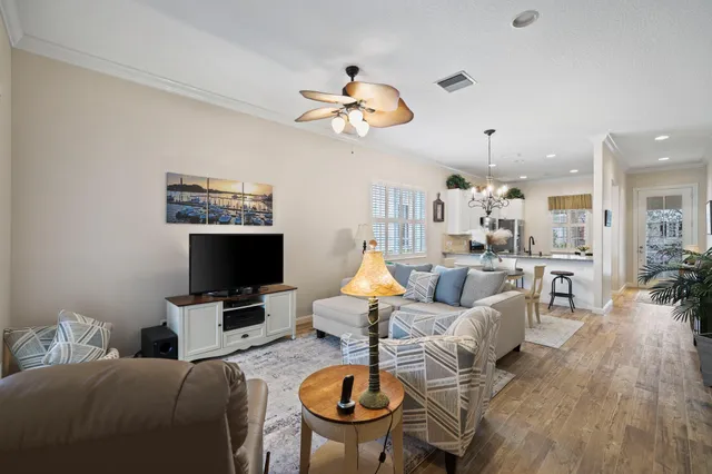 $669,000 | 238 Poinciana Drive, Jupiter, FL 33458