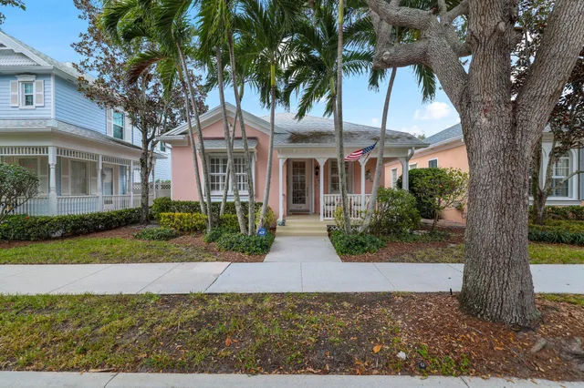 $669,000 | 238 Poinciana Drive, Jupiter, FL 33458