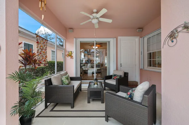 $669,000 | 238 Poinciana Drive, Jupiter, FL 33458