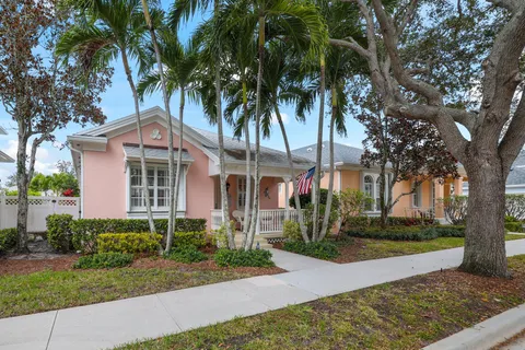 $669,000 | 238 Poinciana Drive, Jupiter, FL 33458