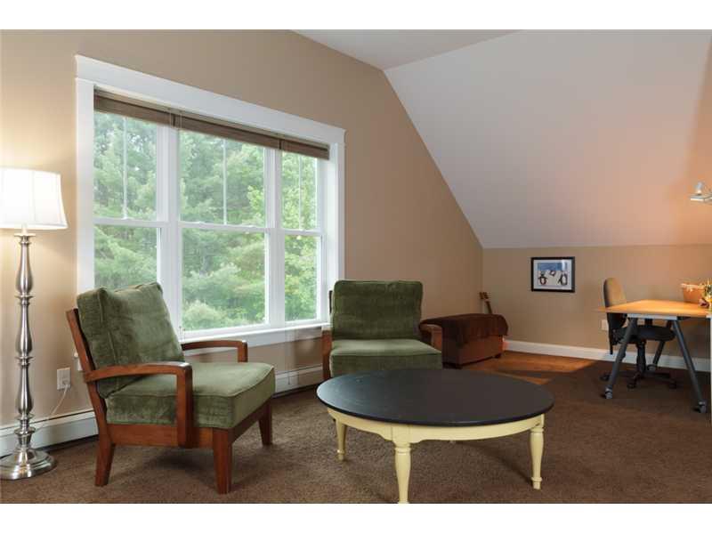 127 River's Edge Drive Portland, ME 04102 - Photo 33 of 35 Great Room.