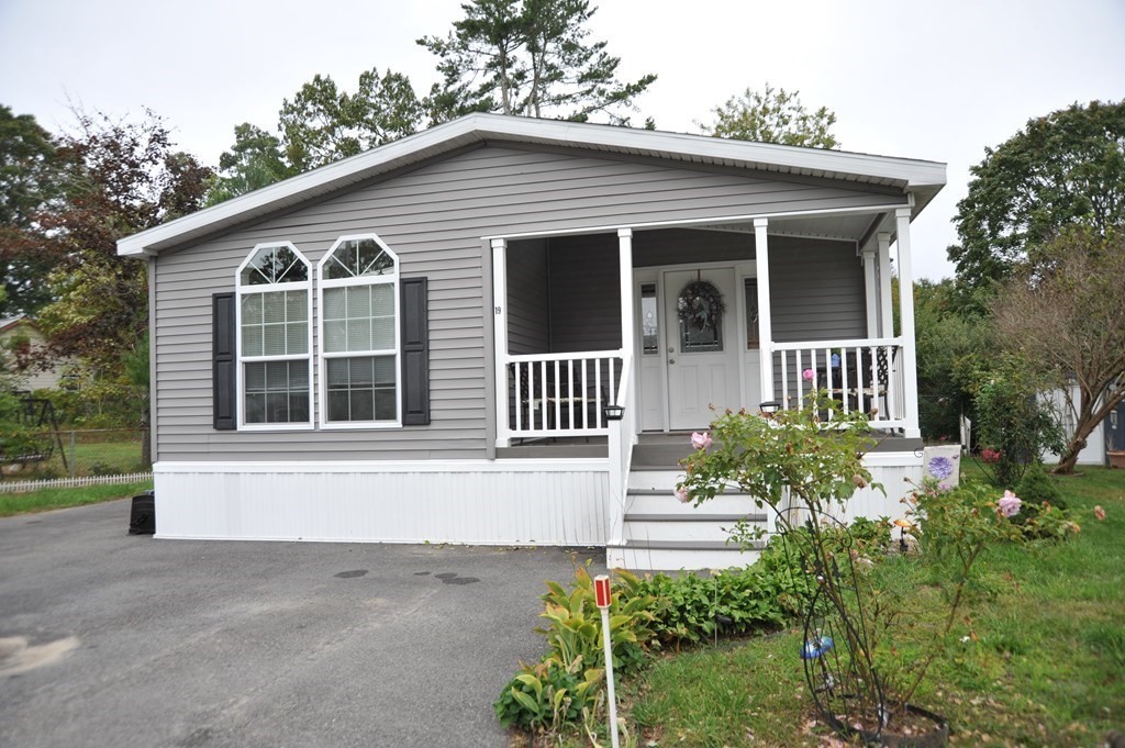 8 Swifts Beach Road, Unit 19 Wareham, MA 02571 - Photo 2 of 18 Gallery Image 2