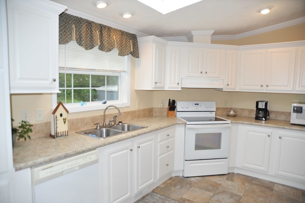 8 Swifts Beach Road, Unit 19 Wareham, MA 02571 - Photo 7 of 18 Gallery Image 7