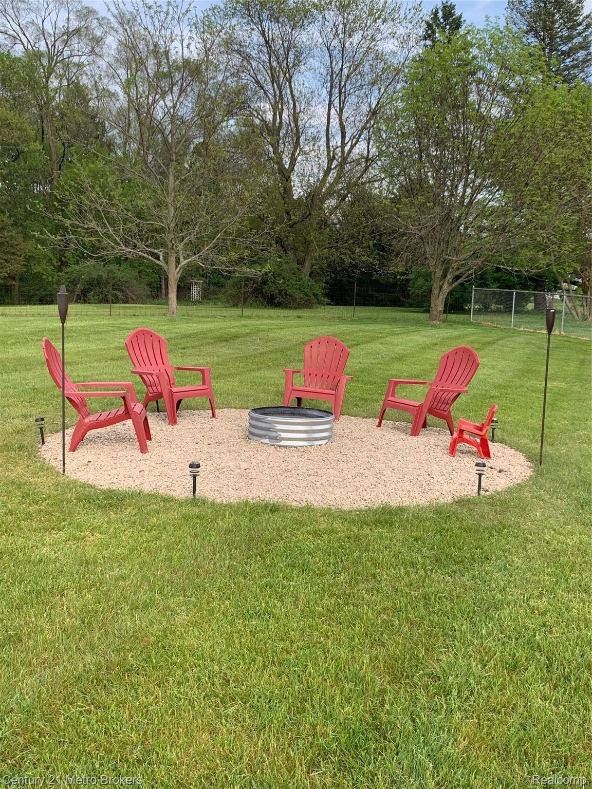 6034 Johnson Road Flushing, MI 48433 - Photo 19 of 19 IMG_9390.jpeg
