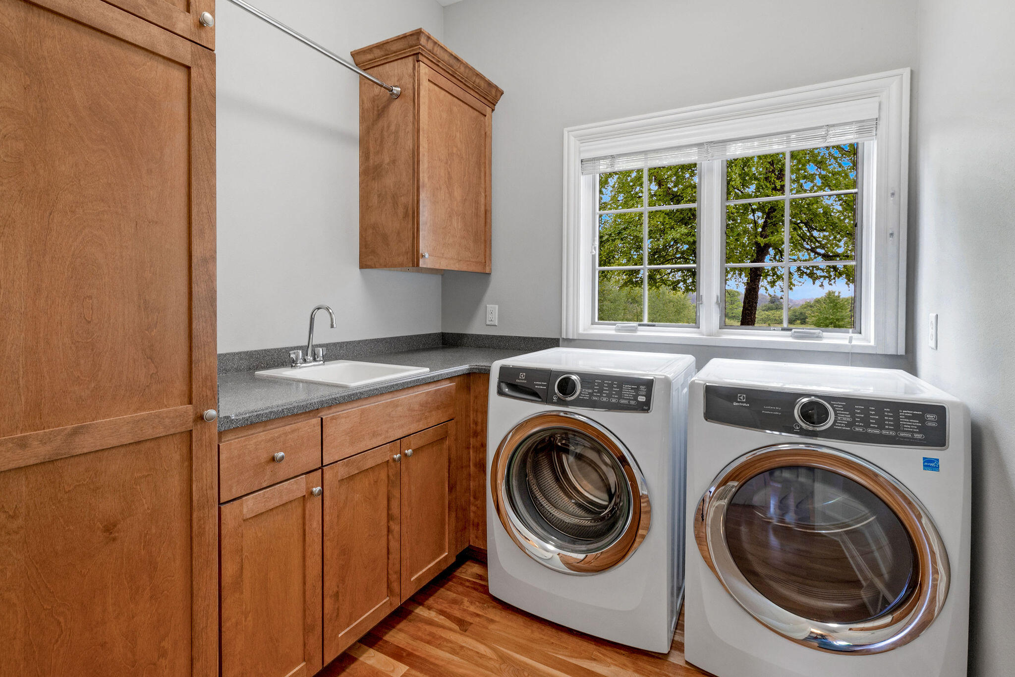 11092 Sutton Ridge Drive Mequon, WI 53097 - Photo 34 of 40 First Floor Laundry