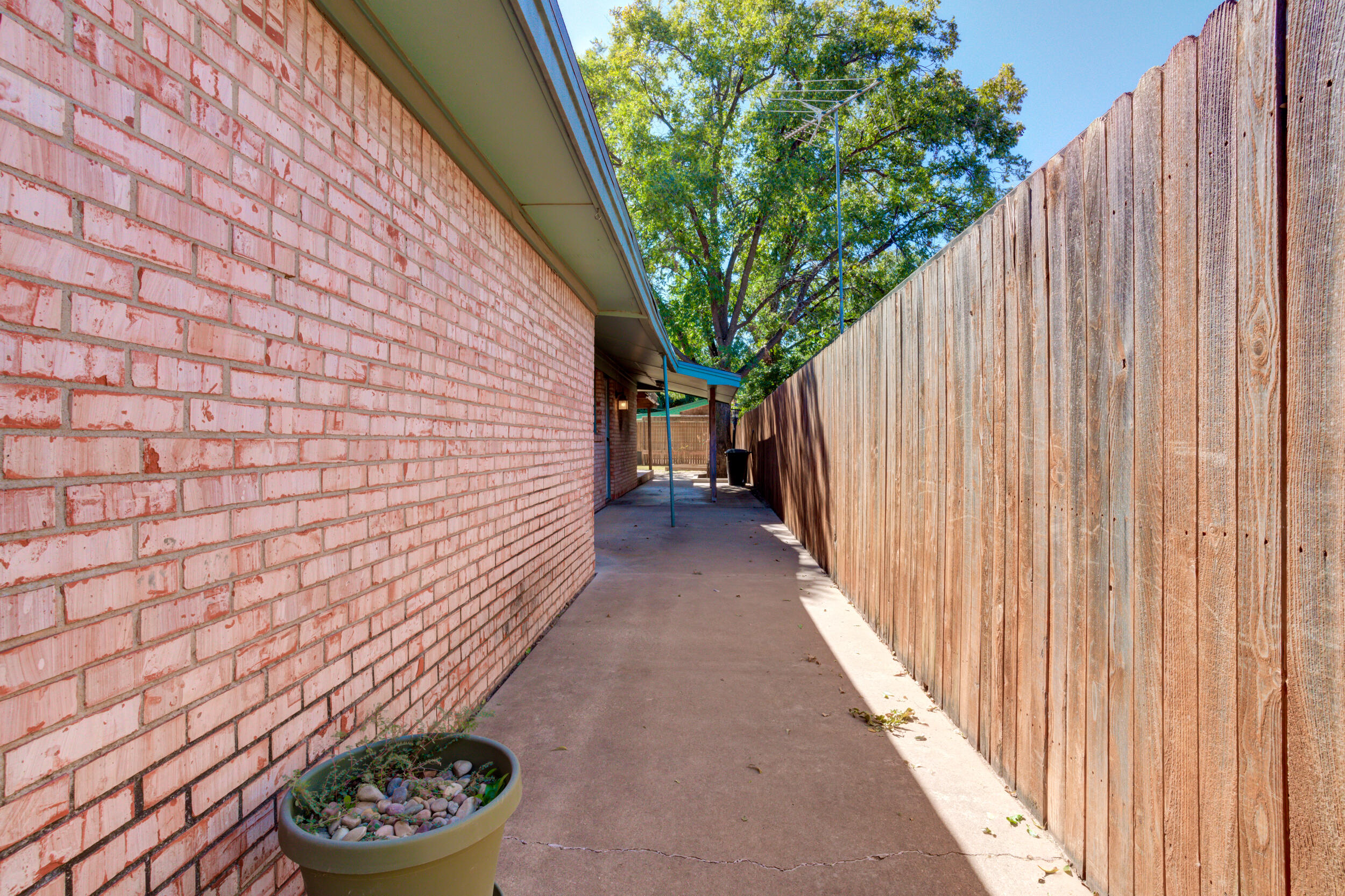 5403 8th Street Lubbock, TX 79416 - Photo 22 of 30 a backyard with table and chairs