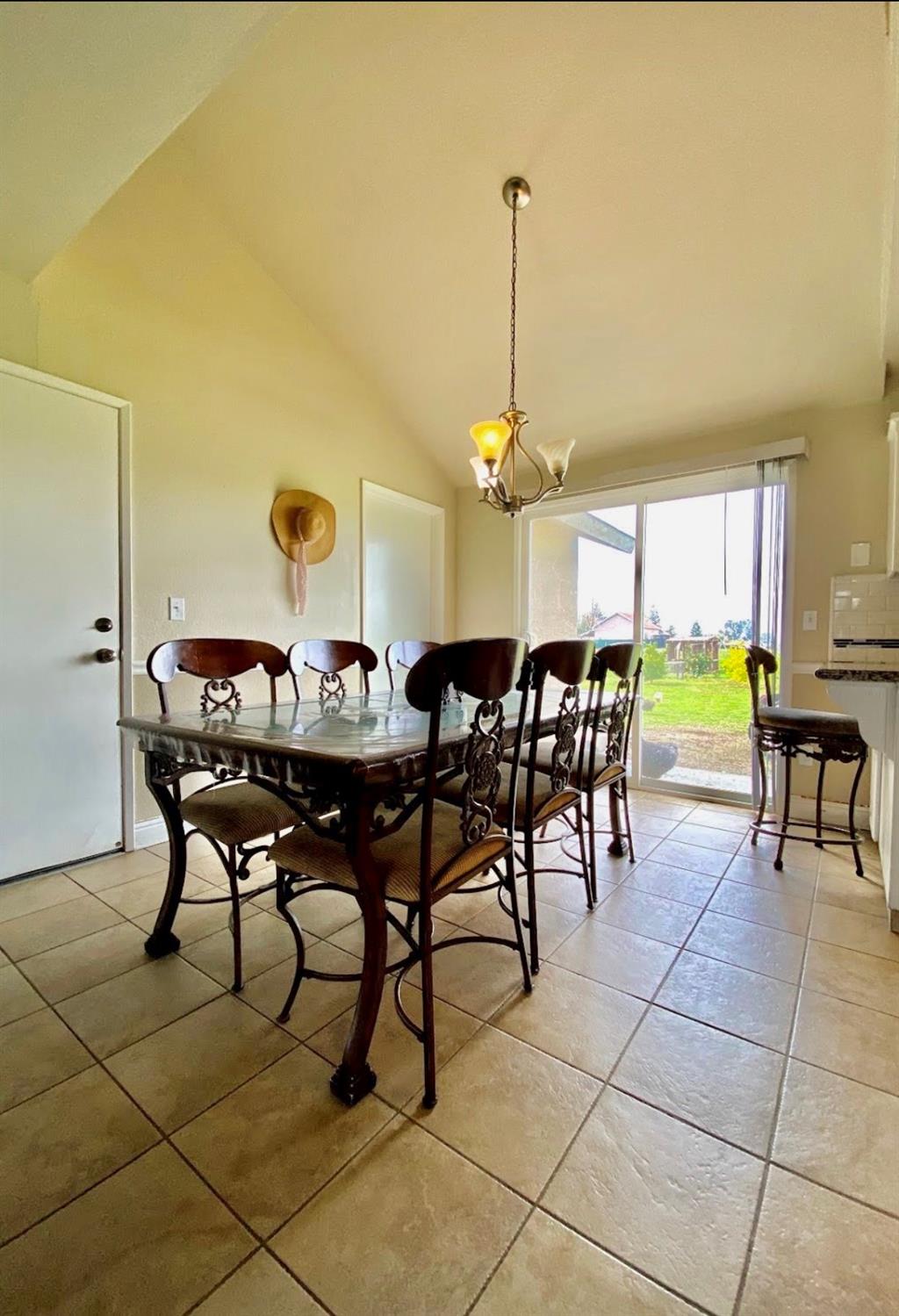 20606 Del Mar Road Madera, CA 93638 - Photo 4 of 19 Gallery Image 4