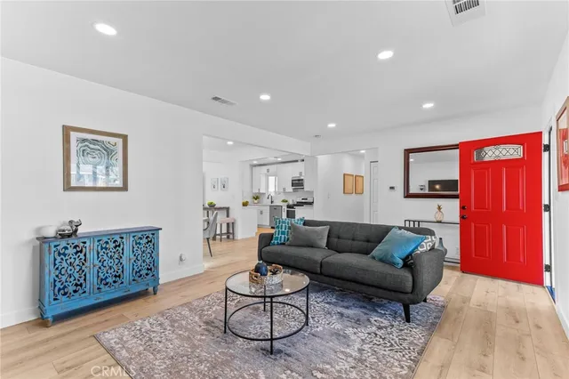 $788,000 | 268 West Willow Street, Pomona, CA 91768