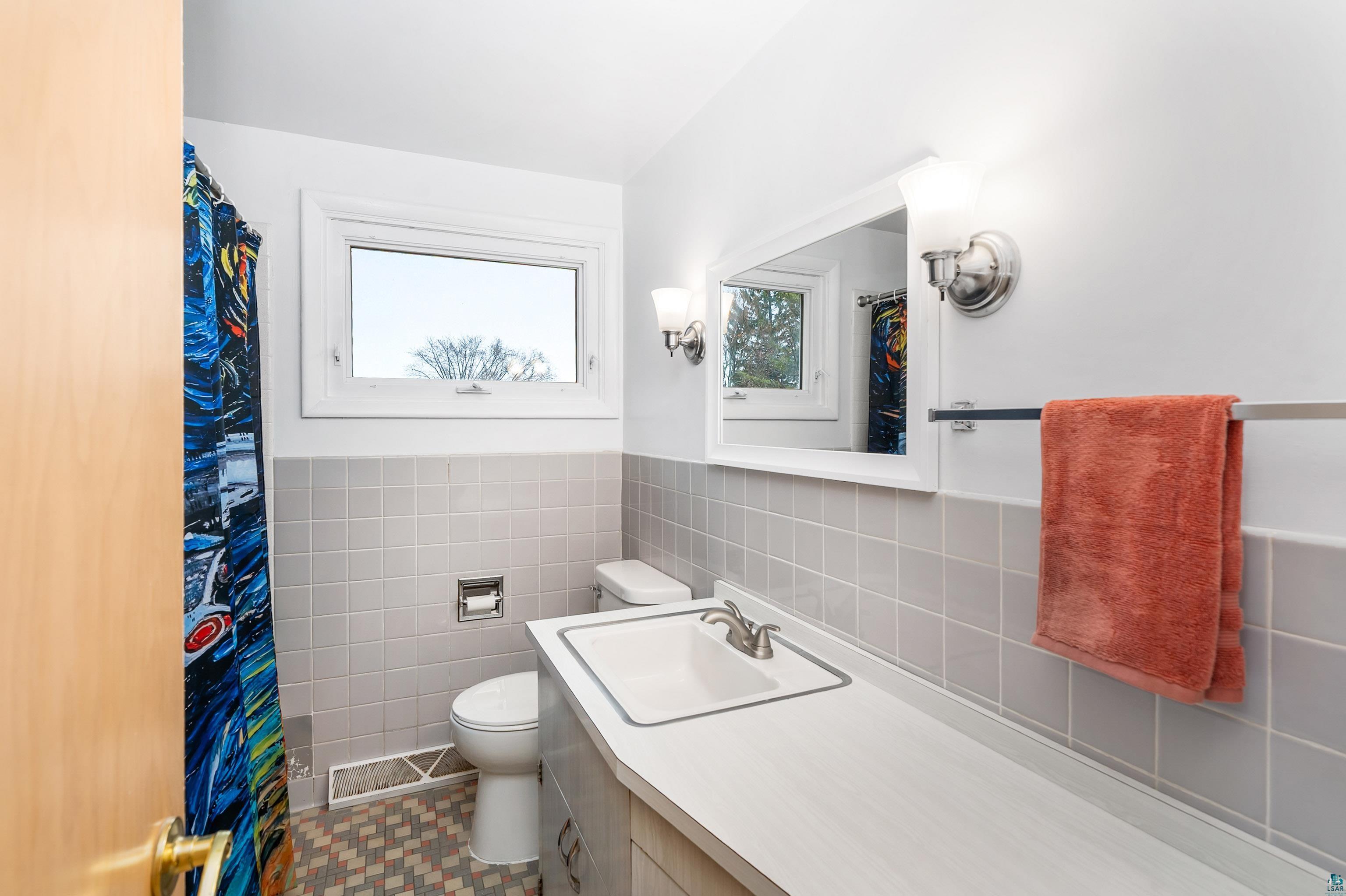 4011 Pitt Street Duluth, MN 55804 - Photo 15 of 24